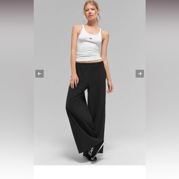 Alo yoga Breezy Wide Leg Pant NWT sz XS - Picture 1 of 4